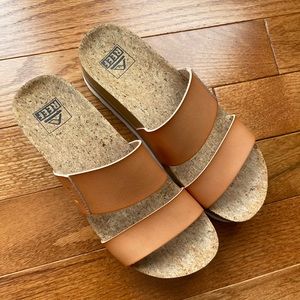 Reef Cushion Vista Hi Sandals